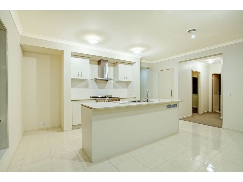 10 Livida Circuit, Lyndhurst VIC 3975