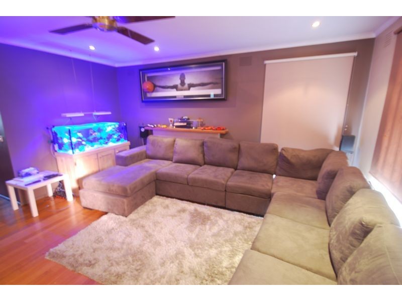 36 Circle Drive North, Cranbourne VIC 3977