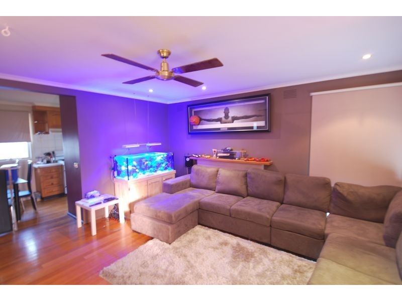 36 Circle Drive North, Cranbourne VIC 3977