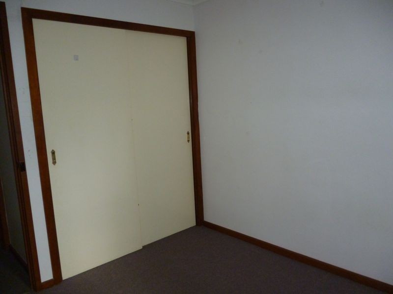 6 Giles Court, Cranbourne VIC 3977