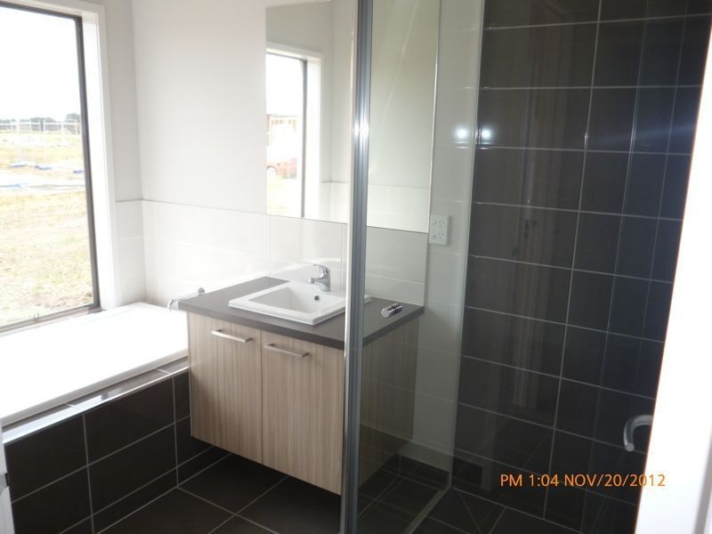 8 Teviot Street, Clyde VIC 3978