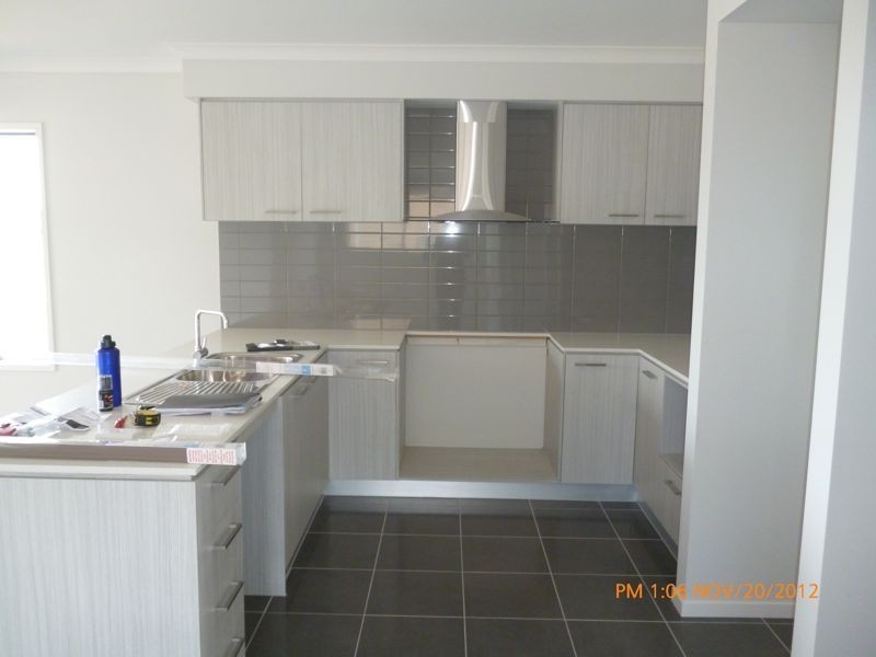 8 Teviot Street, Clyde VIC 3978