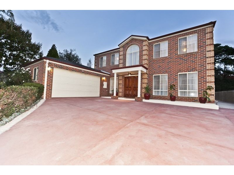 16 Eureka Crescent, Narre Warren South VIC 3805