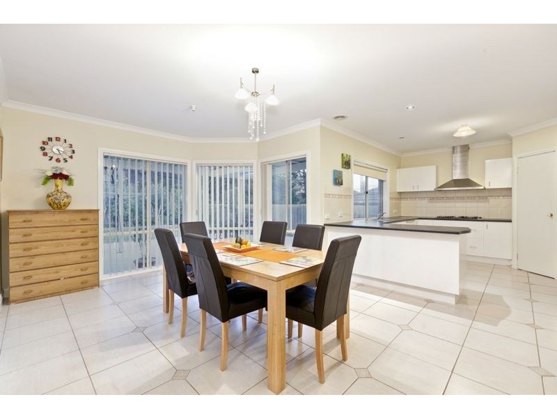 16 Eureka Crescent, Narre Warren South VIC 3805