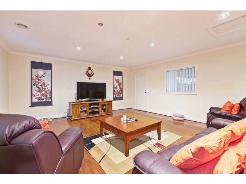 16 Eureka Crescent, Narre Warren South VIC 3805