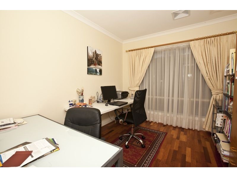 16 Eureka Crescent, Narre Warren South VIC 3805