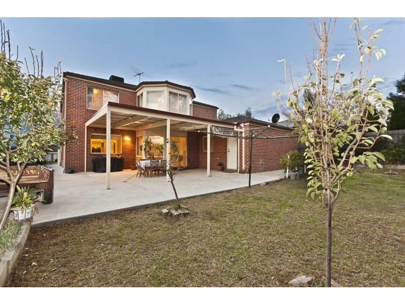 16 Eureka Crescent, Narre Warren South VIC 3805