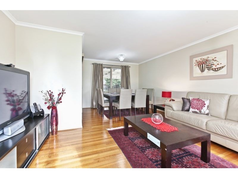 33 Norfolk Drive, Narre Warren VIC 3805