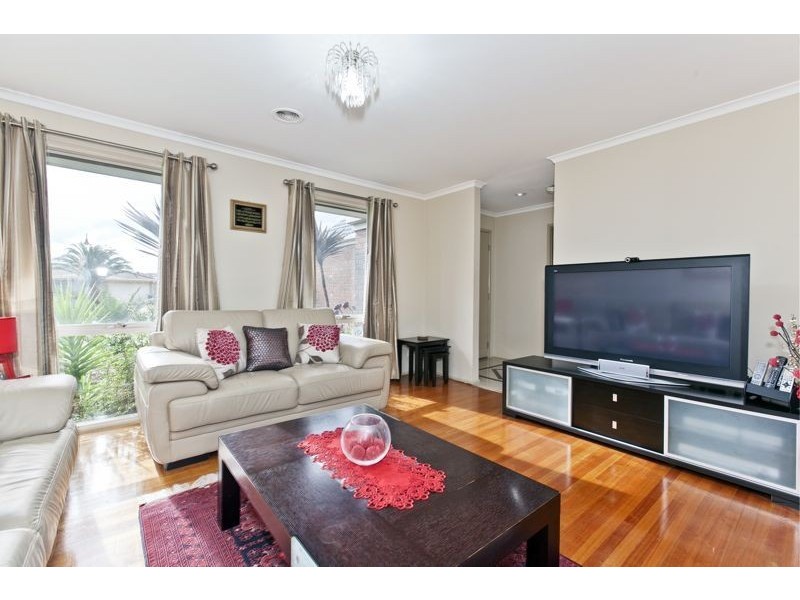 33 Norfolk Drive, Narre Warren VIC 3805