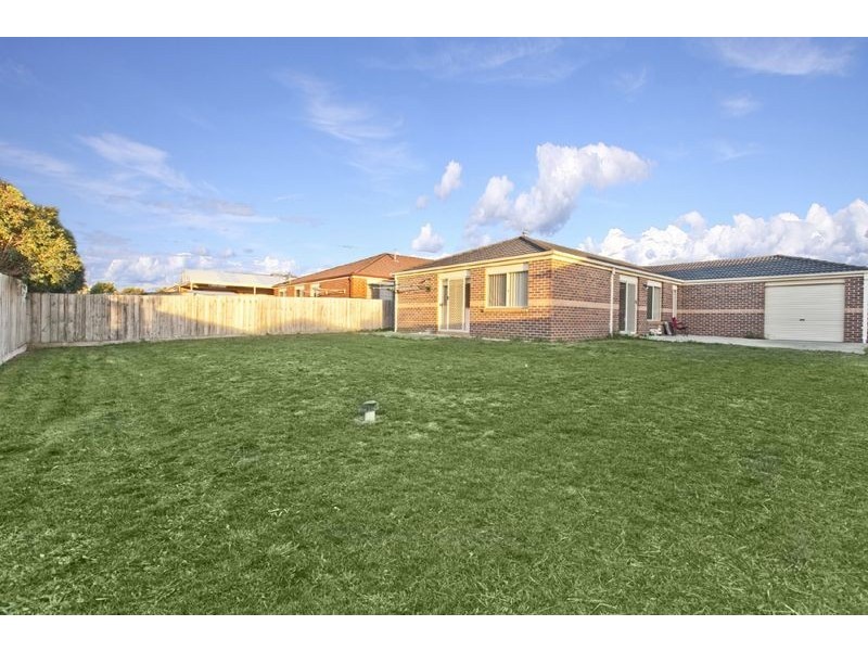 74 Central Park Way, Cranbourne West VIC 3977