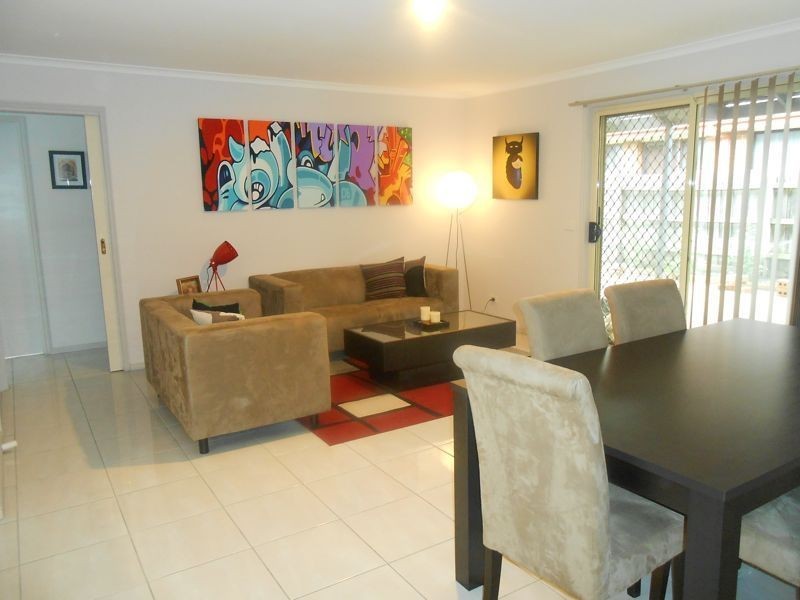 96 Scarborough Avenue, Cranbourne West VIC 3977