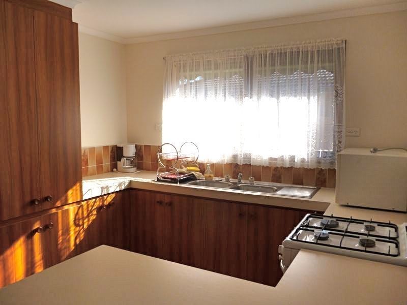 33 Guildford Crescent, Narre Warren VIC 3805