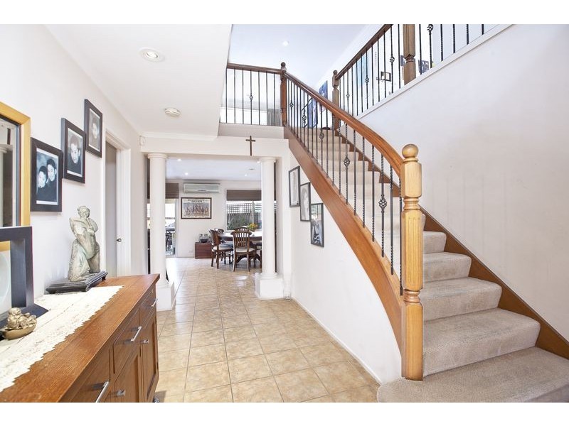 5 Burgan Court, Cranbourne West VIC 3977