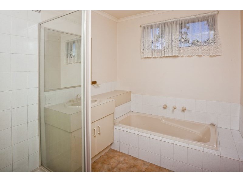 5 Burgan Court, Cranbourne West VIC 3977