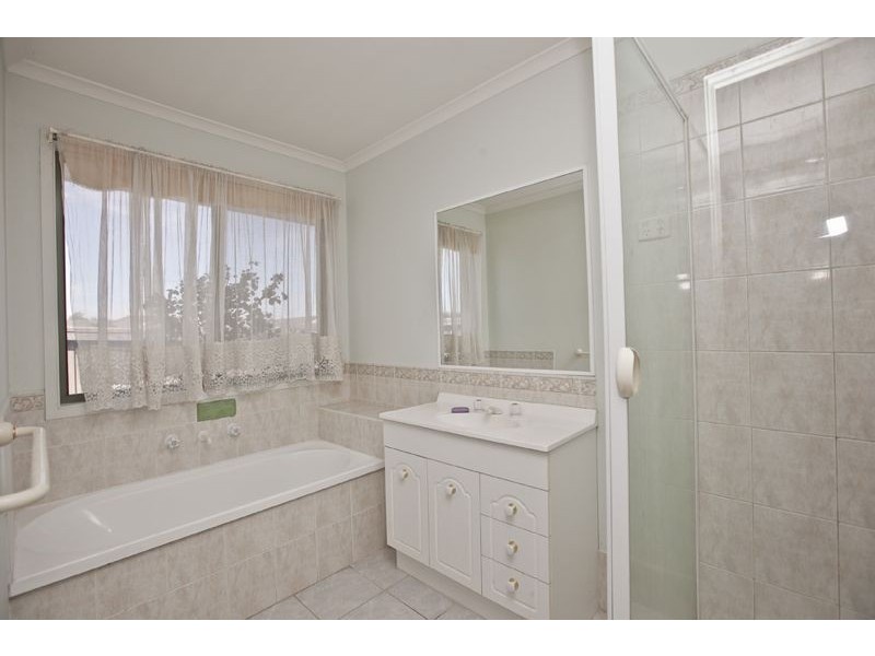 22 Haydn Place, Narre Warren South VIC 3805