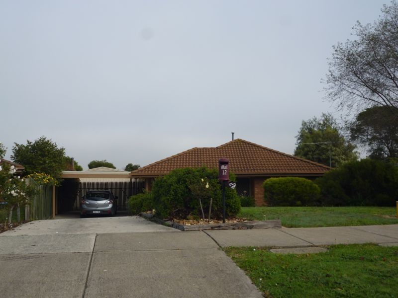 12 Garnet Close, Narre Warren VIC 3805
