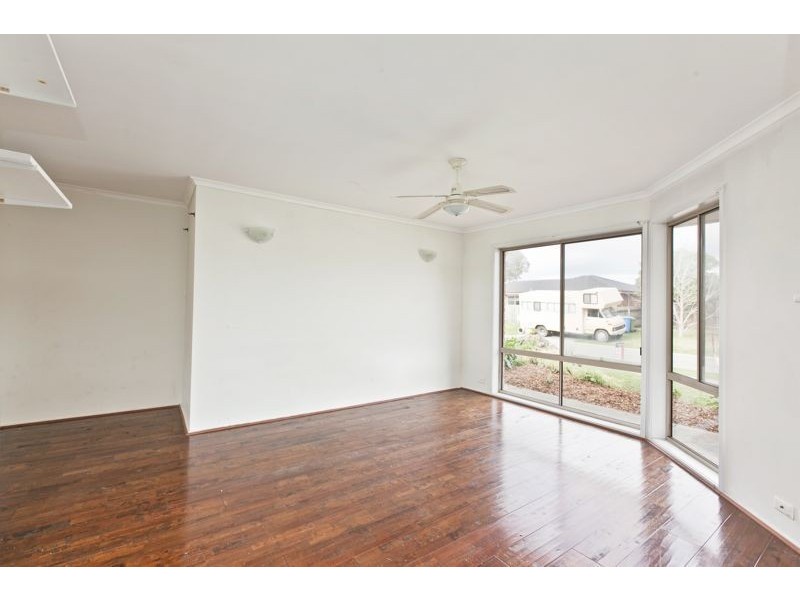 3 Douglas Court, Cranbourne West VIC 3977