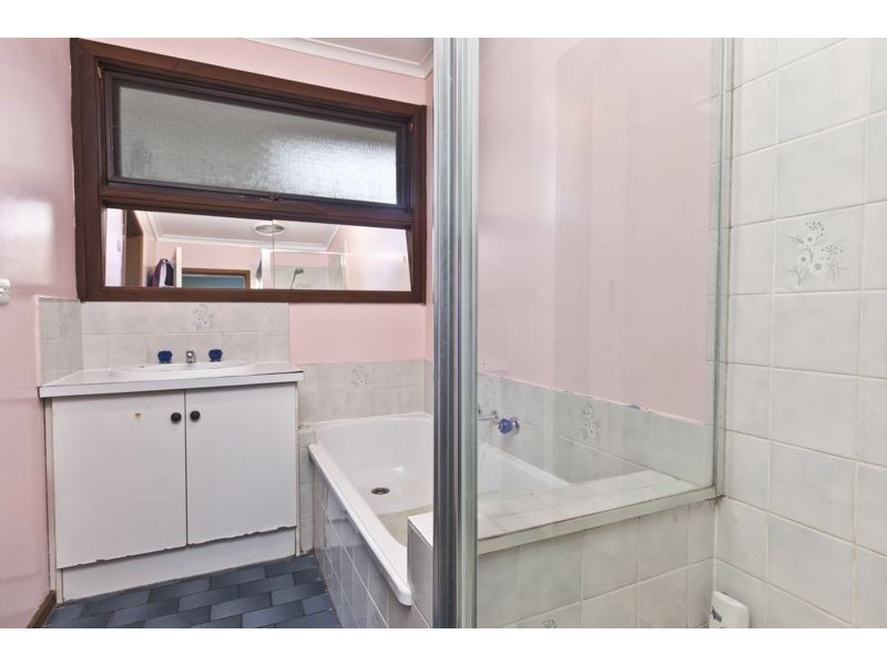 1/52 Marylyn Place, Cranbourne VIC 3977