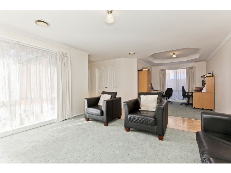 15 Terrapin Drive, Narre Warren South VIC 3805