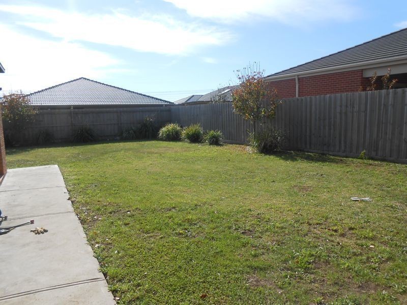 52 Kingdom Drive, Cranbourne VIC 3977