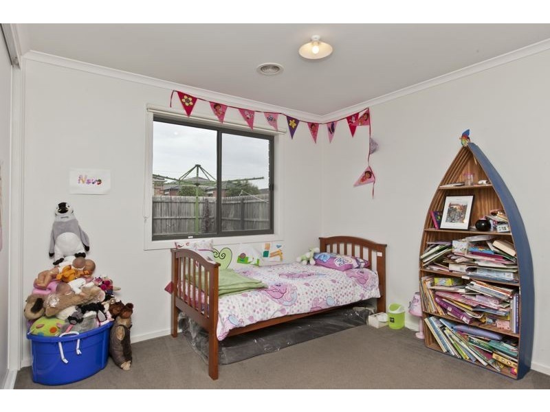 24 Sing Crescent, Berwick VIC 3806