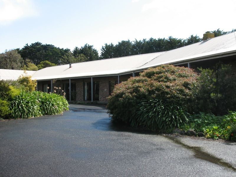 101 Browns Road, Cranbourne South VIC 3977