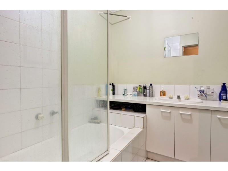 24 Warren Close, Narre Warren VIC 3805