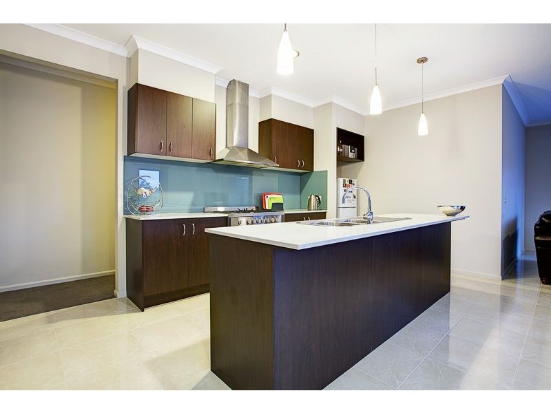 23 Honeybark Cres, Lyndhurst VIC 3975