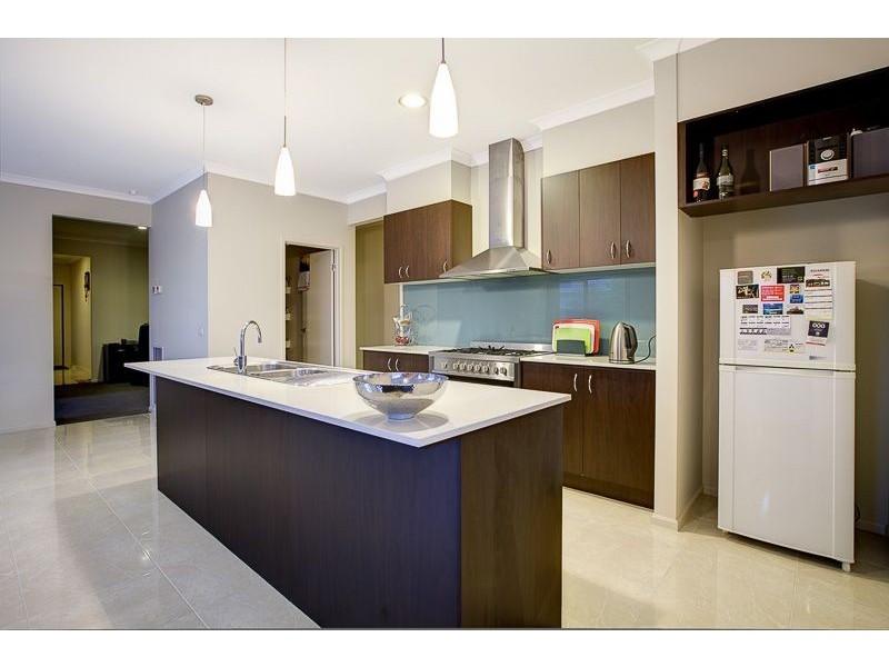 23 Honeybark Cres, Lyndhurst VIC 3975