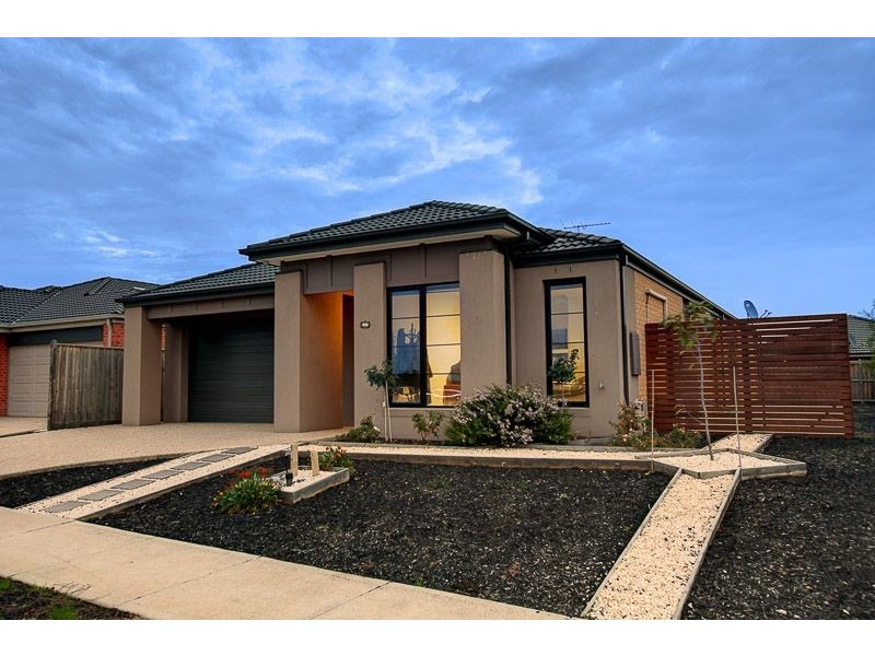 23 Honeybark Cres, Lyndhurst VIC 3975