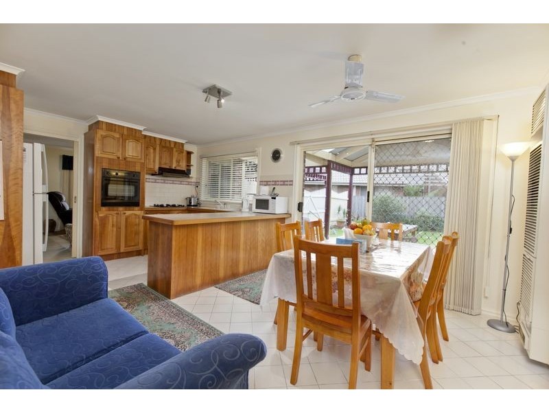 31 Franks Way, Cranbourne North VIC 3977