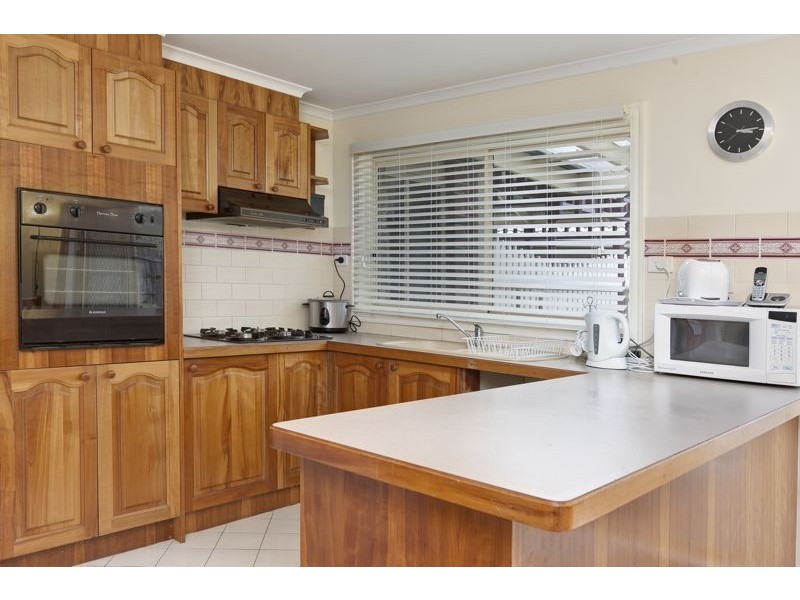 31 Franks Way, Cranbourne North VIC 3977