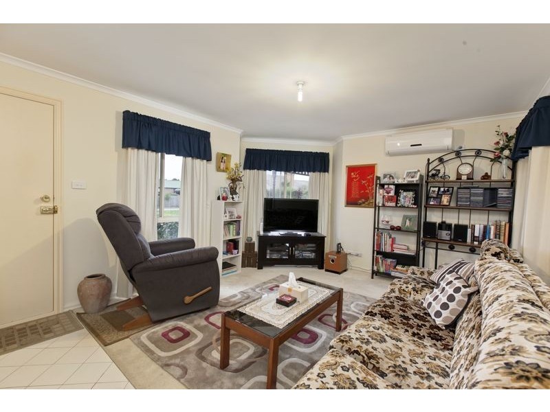 31 Franks Way, Cranbourne North VIC 3977