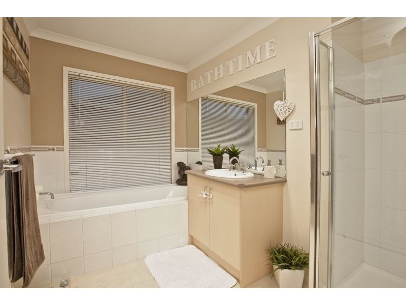 59 Flametree Circuit, Cranbourne VIC 3977