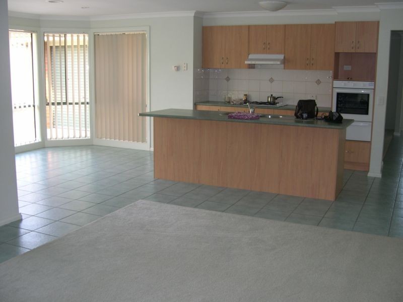 17 Charles Conder Place, Berwick VIC 3806