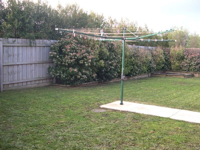17 Charles Conder Place, Berwick VIC 3806
