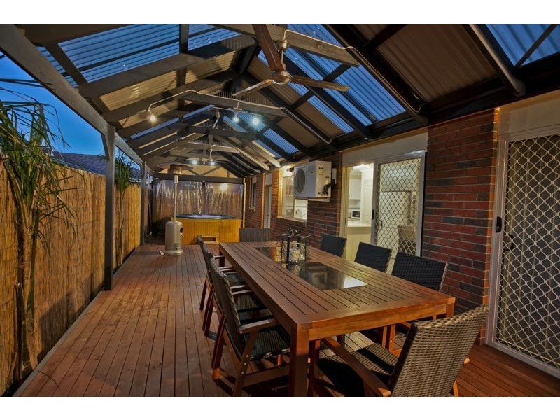 11 Faith Court, Cranbourne VIC 3977