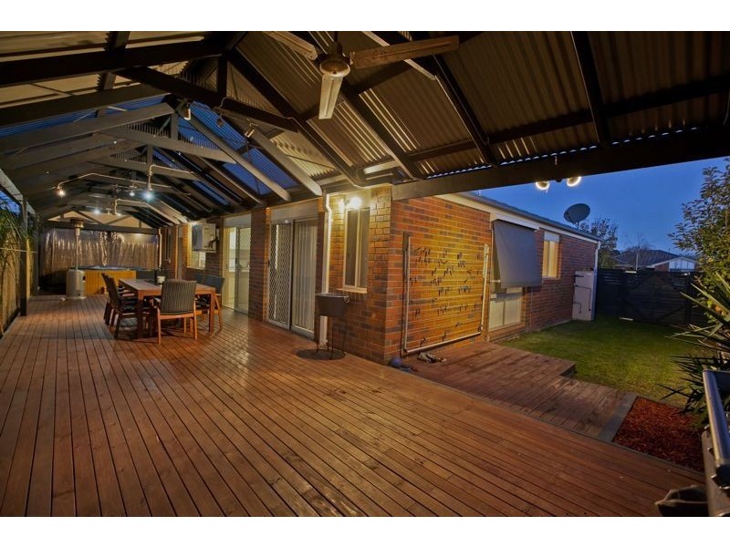 11 Faith Court, Cranbourne VIC 3977