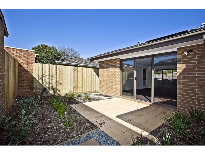 3/8 William Street, Cranbourne VIC 3977