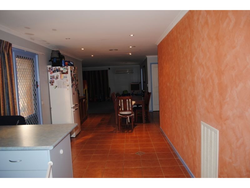 18 Rozzy Parade, Narre Warren VIC 3805