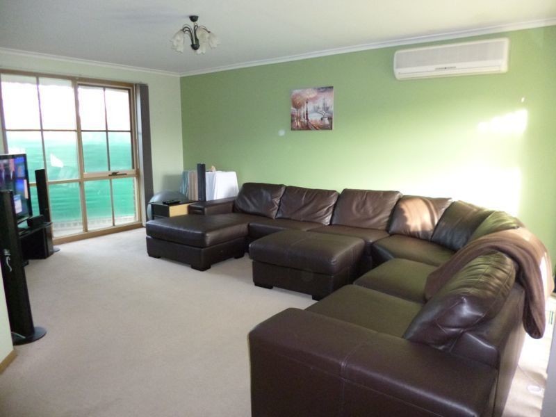 2/19 Linlithgow Court, Narre Warren VIC 3805