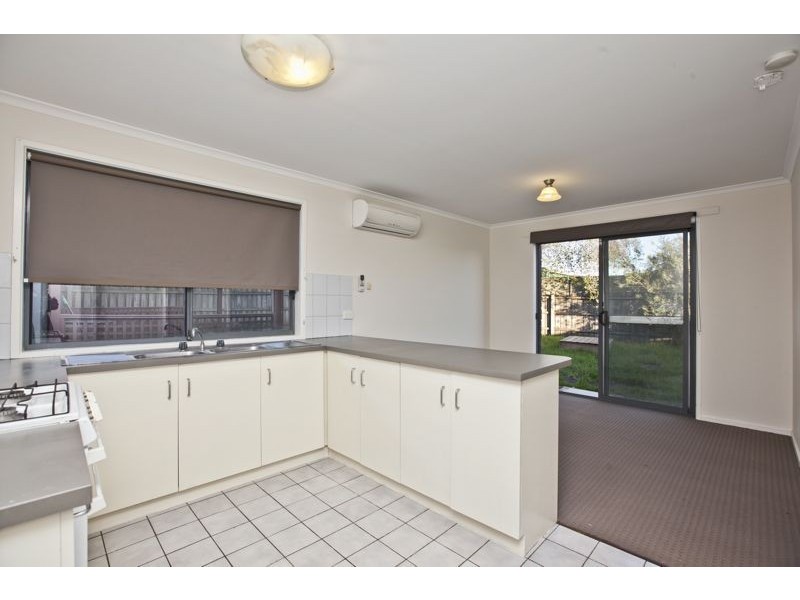 8 Craigton Court, Cranbourne North VIC 3977