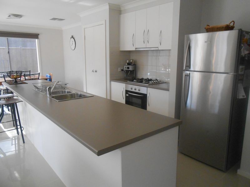 29 Dan Morgan Drive, Clyde VIC 3978