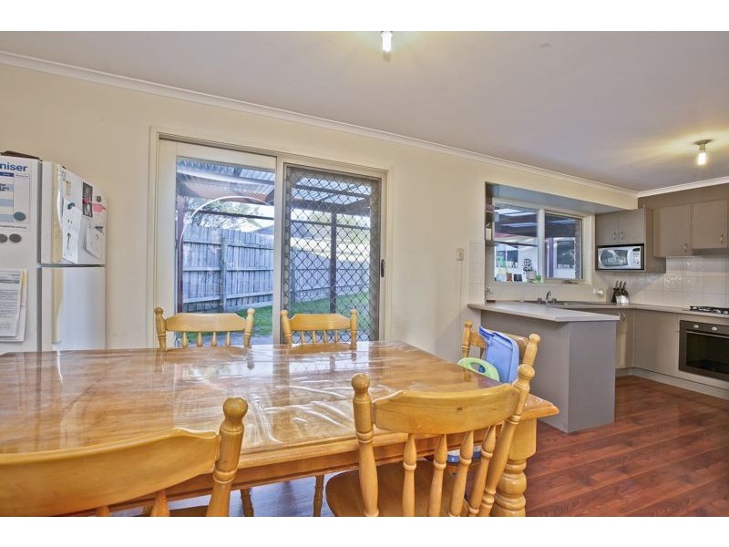 8 Milner Court, Cranbourne VIC 3977