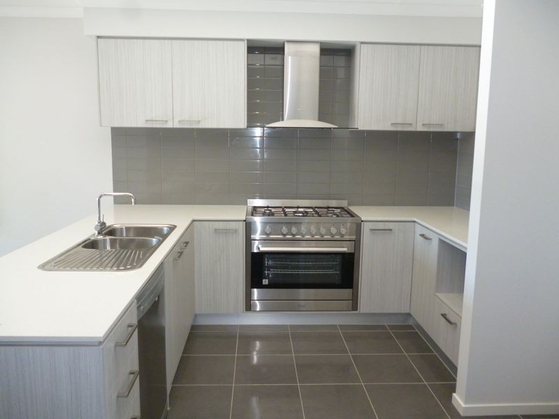 8 Teviot Street, Clyde VIC 3978