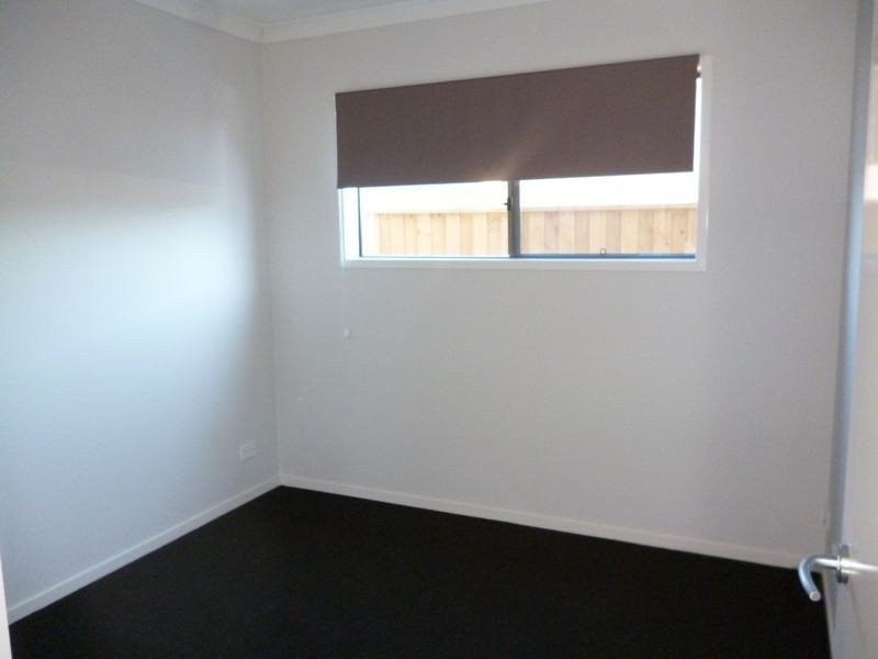 8 Teviot Street, Clyde VIC 3978