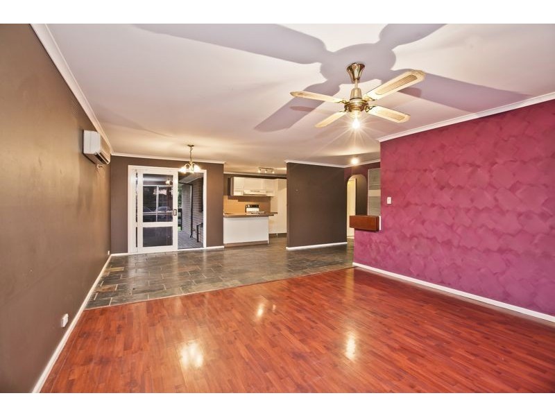 5 Miles Court, Cranbourne VIC 3977