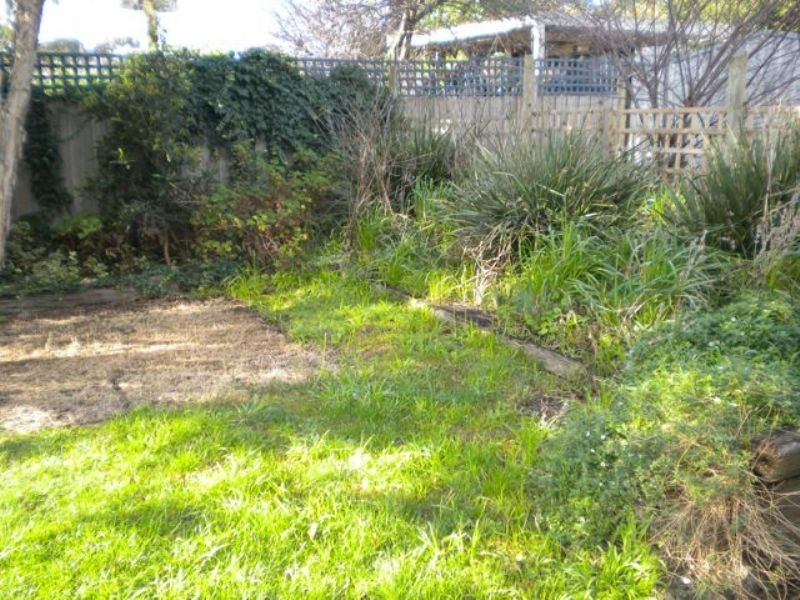 11 Miller Court, Cranbourne North VIC 3977