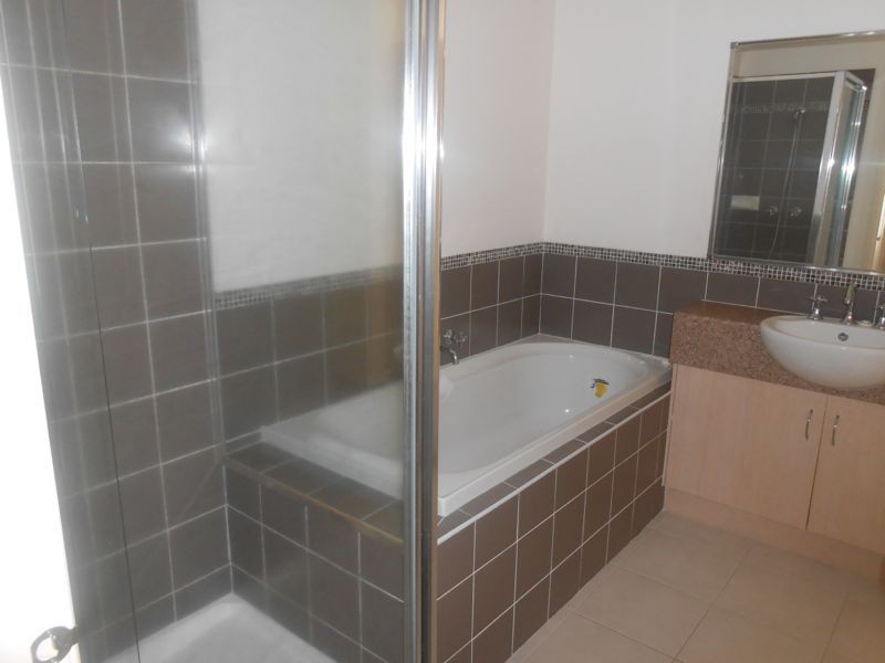 4/95 Breens Road, Cranbourne West VIC 3977