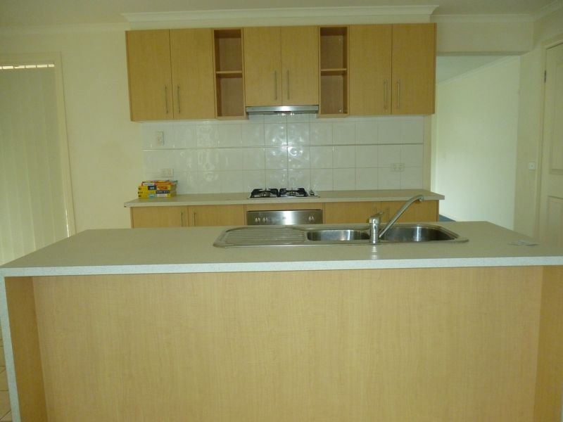 89 Scotsdale Drive, Cranbourne East VIC 3977